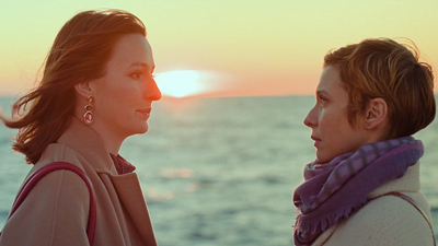 image de la news Plus belle la vie sur TF1 : "Tu es incroyable" ... Léa cède aux avances d'Apolline