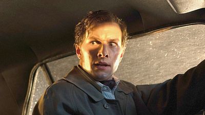 image de la news Conjuring 4 : cette scène aurait pu être complétement différente et gâchée…  mais elle a été modifiée grâce à Vera Farmiga et c'est une réussite !