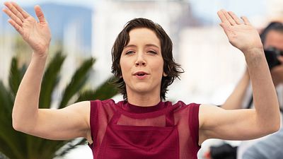 image de la news Les parents de cette actrice sont des stars très populaires du grand et du petit écran. Mais savez-vous de qui il s'agit ?