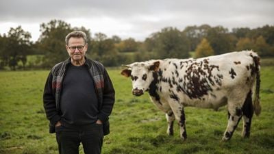 L’amour est dans le pré 2024 (portrait) : qui est Gilles dit “Gillou”, cet éleveur à la retraite qui cherche le bonheur à 70 ans ?