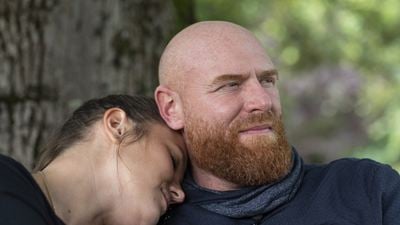 Lucile (L'amour est dans le pré) débordée par son rôle de maman