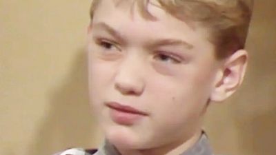image de la news Oui, c'est bien lui ! Il y a 41 ans, cet acteur anglais que tout le monde connaît aujourd'hui passait pour la première fois à la télévision