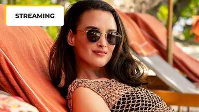 image de la news Charlotte Le Bon dans The White Lotus : "Mon personnage adore la fête, le sexe et le chaos"