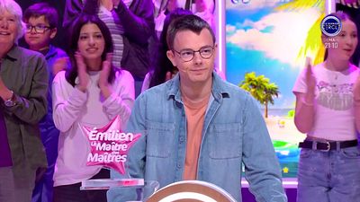 image de la news Les 12 Coups de midi : "J'ai besoin de dormir énormément", Zette sans voix face aux révélations d'Emilien sur ses heures de sommeil