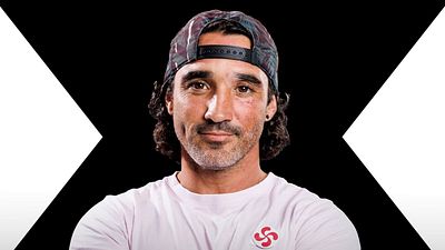 image de la news Destination X : qui est Julien, l'énergique coach sportif ?