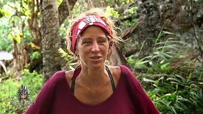 image de la news Fini les tensions ? Julie (Koh-Lanta) dévoile des images inédites des aventuriers au moment de leur retour en France...