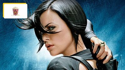 image de la news "À un centimètre près, j'étais paralysée à vie" : cette scène d'action a failli très mal se terminer pour Charlize Theron