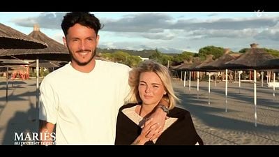 image de la news Pas vu à la télé dans Mariés au premier regard : Julie et Mathieu ont enchaîné les galères pendant le tournage