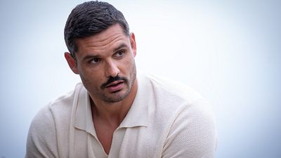 image de la news A priori : Florent Manaudou (Jim) quitte-t-il vraiment la série au terme de la saison 2 ?