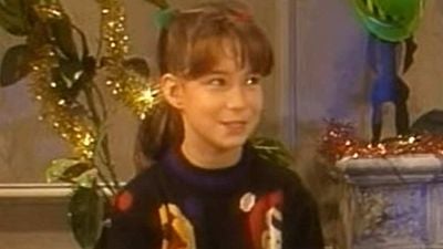 image de la news Il y a 39 ans, elle faisait ses débuts à l'écran... Aujourd'hui, c'est une star de la télévision. Avez-vous reconnu cette jeune actrice ?