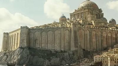 image de la news Numéro 2 sur Netflix cette semaine, la nouvelle série historique de la plateforme est-elle réussie ?