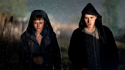 image de la news Un meurtre au bout du monde sur Disney+ : l'incroyable hôtel niché en Islande existe-t-il vraiment ?