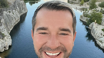 image de la news À l'hôpital il y a une semaine, Mathieu (L'amour est dans le pré) donne des nouvelles de sa mère porteuse