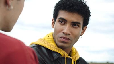 image de la news Ici tout commence en avance : Ismaël et Léonard bientôt en couple ?... Ce qui vous attend la semaine du 17 au 21 novembre 2025 [SPOILERS]