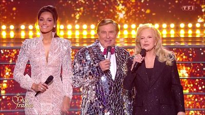 image de la news Miss France : Jean-Pierre Foucault dévoile l’étonnante raison pour laquelle il a dû enlever sa veste en plateau au bout de 5 minutes !