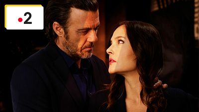 image de la news Contre toi sur France 2 : Virginie Ledoyen et Lannick Gautry ont-ils improvisé durant leurs scènes d'amour ?