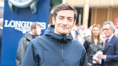 image de la news "Cela se fait dans...", Claude Dartois (Koh-Lanta) révèle où se passent les rapprochements entre les candidats dans l'émission