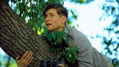 image de la news Retour vers le futur : il y a 40 ans, cet acteur incarnait le père de Marty McFly... Qu’est devenu Crispin Glover ?