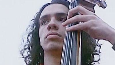 image de la news Oui, c'est bien lui ! Il y a 33 ans, cet acteur français que tout le monde connaît aujourd'hui passait pour la première fois à la télévision