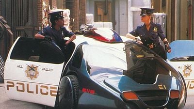 image de la news Retour vers le futur 2 : ce personnage a toujours le visage dans l'ombre. Mais savez-vous pourquoi ?