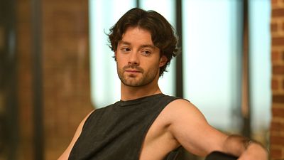 image de la news Tout pour la lumière en avance : Julian commet l'impensable... ce qui vous attend dans l'épisode 41 du lundi 11 août 2025 [SPOILERS]
