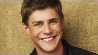 image de la news Chris Lowell quitte "Private Practice"