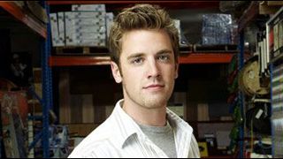 image de la news Bret Harrison rejoint la saison 2 de "V" !