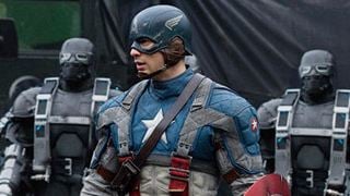 "Captain America" : Chris Evans de face et en costume !