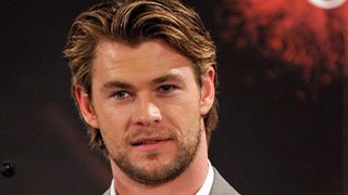 image de la news Chris Hemsworth pilote de Formule 1 ?