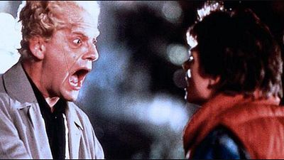 image de la news Christopher Lloyd derrière le volant d'une DeLorean pour "Raising Hope"