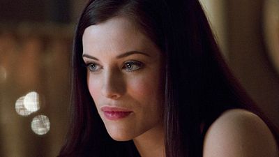 image de la news Une super-héroïne d'"Arrow" séduit le nouveau "Dracula"