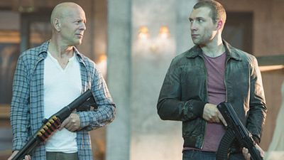 image de la news 1ères séances : Une belle journée parisienne pour Bruce Willis !