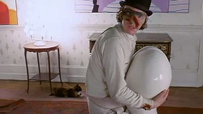 image de la news La réplique de la sculpture - pénis d'Orange Mécanique en vente