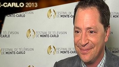 image de la news Monte-Carlo 2013 : Joshua Malina rélève une (petite) partie du "Scandal"