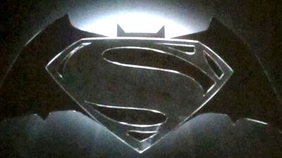 image de la news Hurlements lors de la présentation du logo Superman / Batman au Comic-Con 2013 ! [VIDEO]