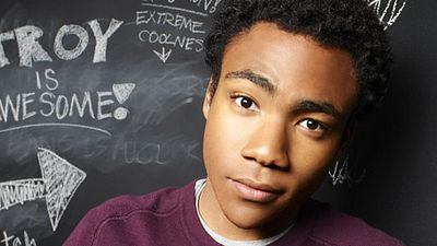 image de la news "Community" : après son message de détresse, Donald Glover tient à rassurer les fans