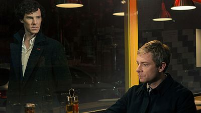 image de la news "Sherlock" saison 3 : première photo officielle au faux air d'un tableau de Hopper !