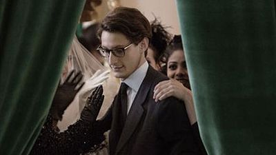 image de la news Pierre Niney métamorphosé dans la bande-annonce finale d'Yves Saint Laurent !
