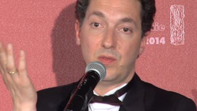 César 2014 - Guillaume Gallienne veut "créer un pont entre le théâtre et le cinéma"