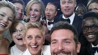 image de la news Oscars 2014 : le selfie d'Ellen DeGeneres avec le tout Hollywood !