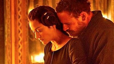 image de la news Macbeth : Fassbender enlace Cotillard sur la première photo