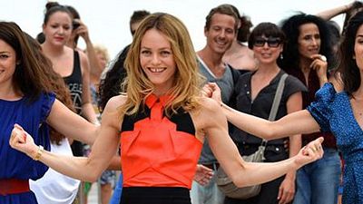 image de la news Sorties cinéma : Tom Cruise derrière les jupes des filles !