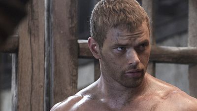 image de la news Lisa Kudrow réinvite Kellan Lutz dans The Comeback
