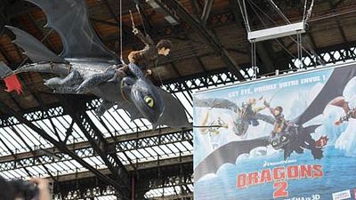image de la news Des dragons envahissent la Gare de Lyon pour le nouveau DreamWorks !