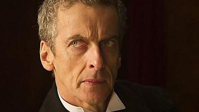 image de la news Le Doctor Who combat un dinosaure dans la nouvelle bande-annonce