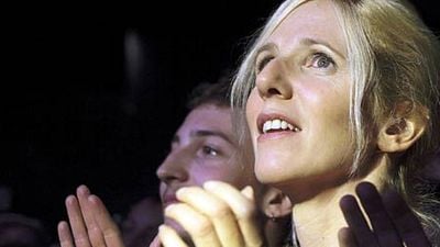 image de la news Bande-annonce Elle l'adore : Sandrine Kiberlain fan inconditionnelle de Laurent Laffite