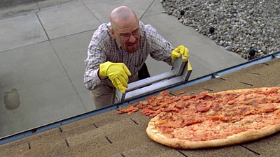image de la news Breaking Bad : "Arrêtez de lancer des pizzas sur le toit de cette dame !"