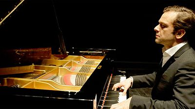 image de la news Intrusion : l'énigmatique série de Xavier Palud primée à Luchon arrive sur Arte