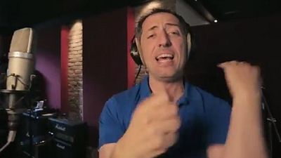 image de la news Gad Elmaleh fait la "Danse de la joie" avec Jamel Debbouze