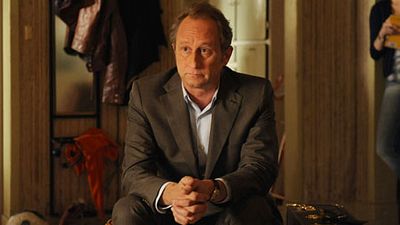 image de la news Bande-annonce Une Famille à louer : Benoît Poelvoorde découvre la vie de famille